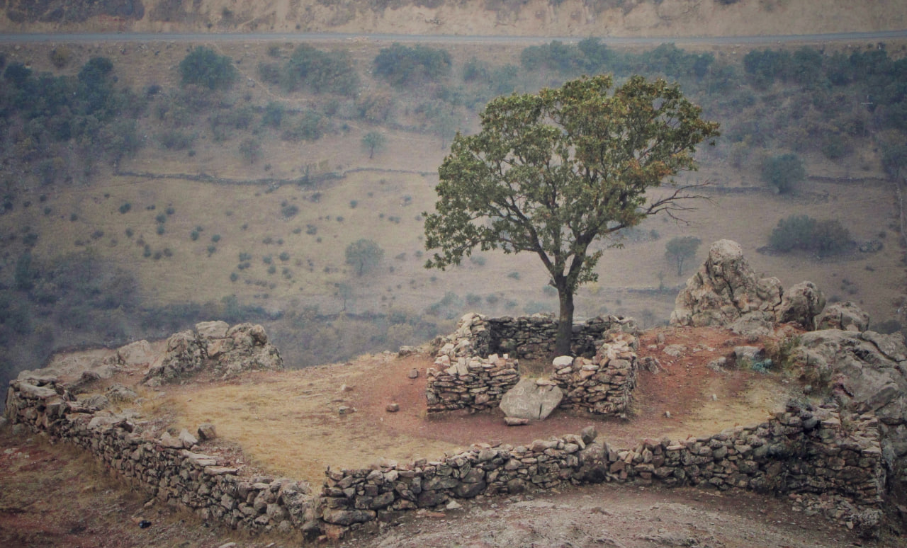 مزار دو «پیر محمد» در روستای ژیوار